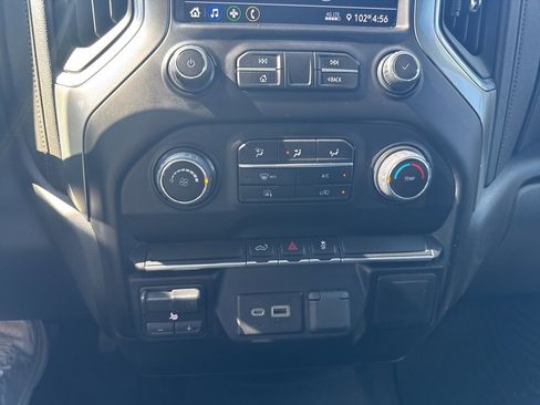 Used 2023 Chevrolet Silverado 2500 LT image 22