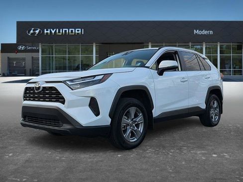 Used 2024 Toyota RAV4 XLE w/ Convenience Package image 1