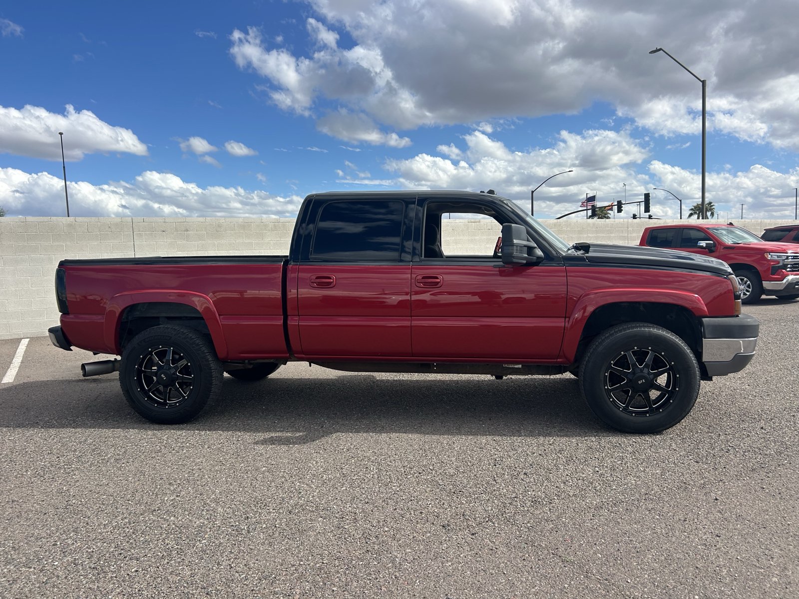 Used 2005 Chevrolet Silverado 2500 LS w/ Heavy-Duty Power Package RWD image 6
