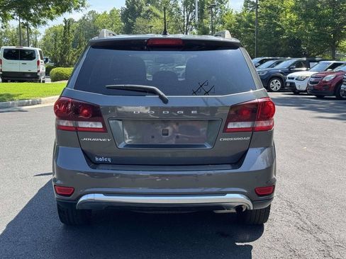 Used 2017 Dodge Journey Crossroad w/ Popular Equipment Group FWD image 25