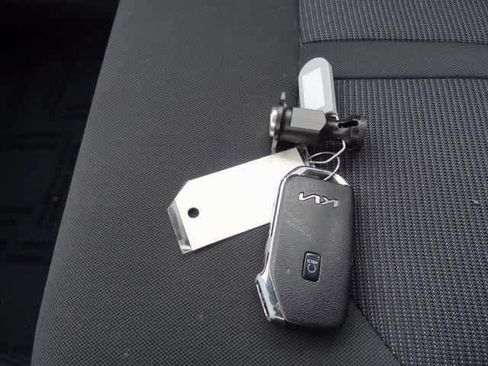 Used 2023 Kia K5 LXS image 30