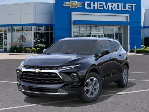 New 2026 Chevrolet Blazer LT w/ Convenience Package AWD/4WD image 6