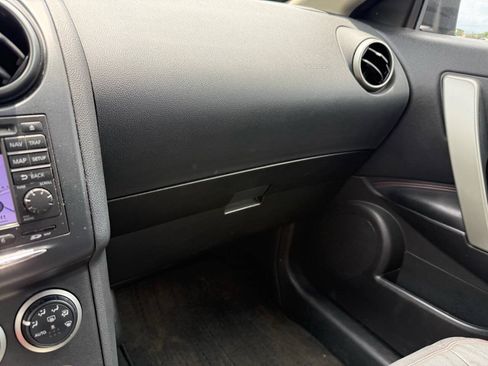 Used 2013 Nissan Rogue SL AWD/4WD image 12