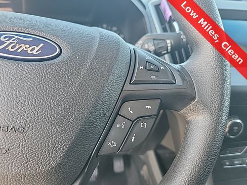 Used 2020 Ford Edge SE image 23
