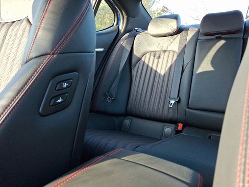 Used 2025 Genesis G70 2.5T w/ Sport Prestige Package image 18