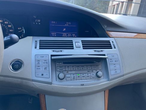 Used 2007 Toyota Avalon Limited image 26