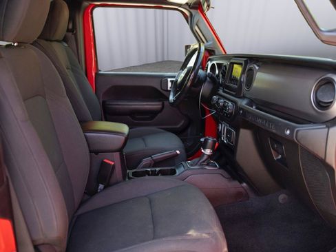 Used 2021 Jeep Wrangler Sport AWD/4WD image 15