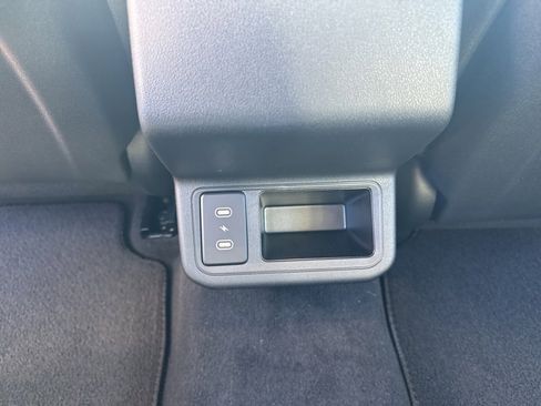 New 2025 Kia K4 LXS image 17