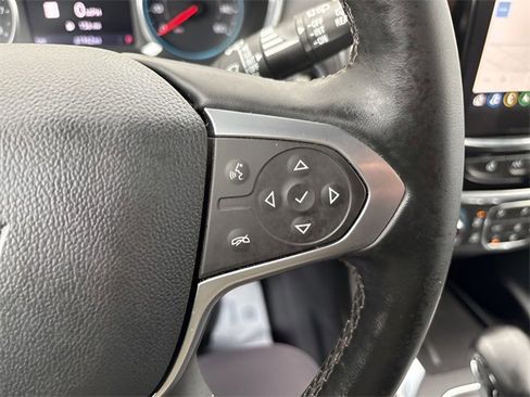 Used 2023 Chevrolet Traverse RS image 11