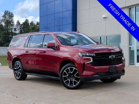 Used 2023 Chevrolet Suburban RST w/ Luxury Package AWD/4WD image 1