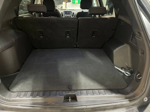 Used 2020 Chevrolet Equinox LT FWD image 27