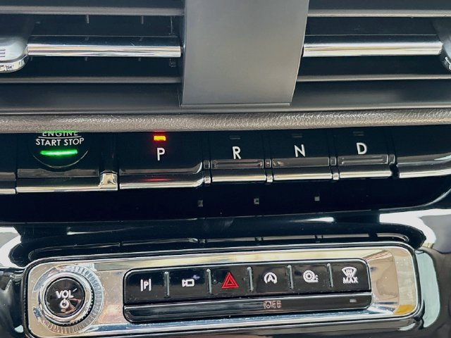 Used 2023 Lincoln Corsair FWD image 17