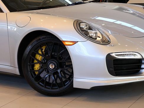 Used 2014 Porsche 911 Turbo S image 9