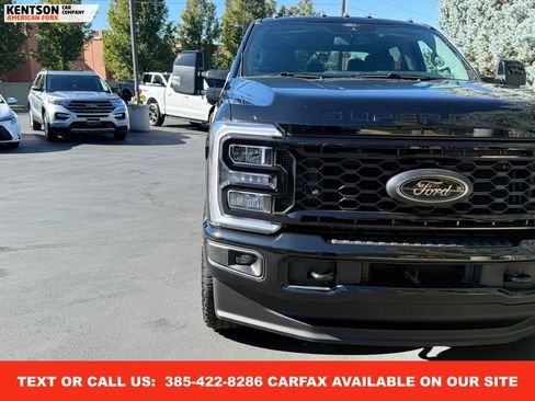 Used 2025 Ford F350 Lariat w/ Black Appearance Package image 14