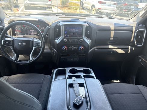 Used 2020 Chevrolet Silverado 1500 LT Trail Boss w/ Convenience Package AWD/4WD image 32