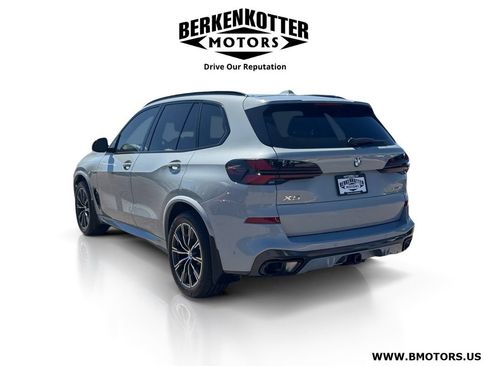 Used 2025 BMW X5 xDrive40i w/ M Sport Package AWD/4WD image 5