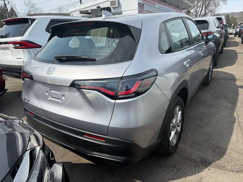 Used 2023 Honda HR-V LX image 6