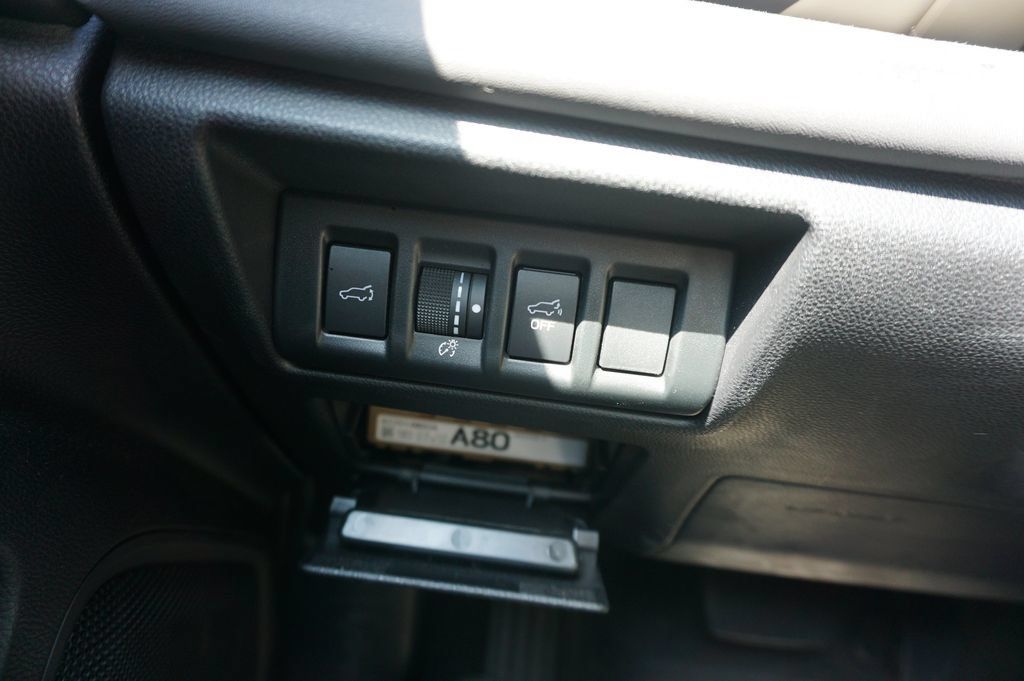 Used 2021 Subaru Outback Limited w/ Popular Package #2 AWD/4WD image 5