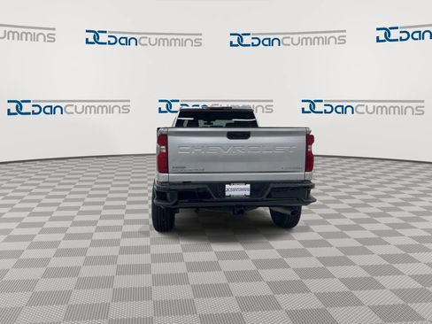 Used 2023 Chevrolet Silverado 2500 Custom w/ Custom Convenience Package AWD/4WD image 7