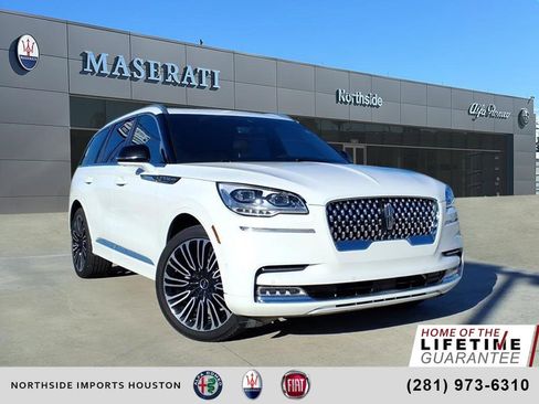 Used 2023 Lincoln Aviator Black Label image 1