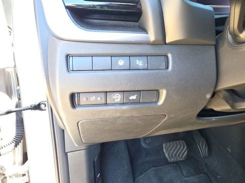 Used 2023 Nissan Rogue Platinum w/ Platinum Premium Package AWD/4WD image 15