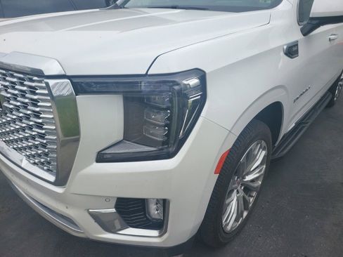 Used 2023 GMC Yukon XL Denali w/ Max Trailering Package AWD/4WD image 3