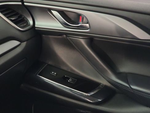 Used 2019 MAZDA CX-9 Touring w/ Touring Premium Package FWD image 33