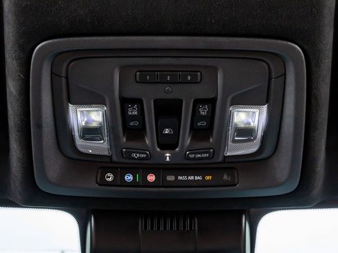 Used 2024 GMC Sierra 1500 Denali Ultimate AWD/4WD image 29