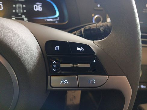 New 2025 Hyundai Elantra SE w/ Cargo Package image 17