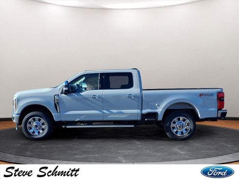 New 2026 Ford F250 Lariat w/ Chrome Package image 2