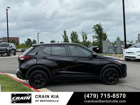Used 2024 Nissan Kicks S FWD image 8