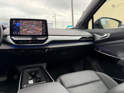 Used 2023 Volkswagen ID.4 Pro S image 10