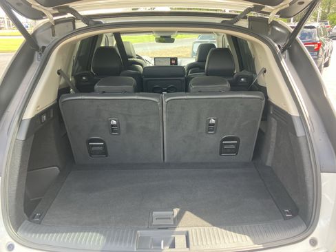 Used 2024 Acura MDX SH-AWD w/ Technology Package image 35