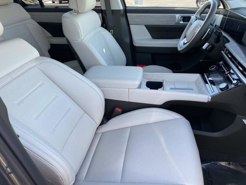 Used 2024 Hyundai Santa Fe Calligraphy image 29