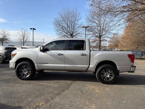 Used 2021 Nissan Titan SV w/ Off Road Protection Package image 2