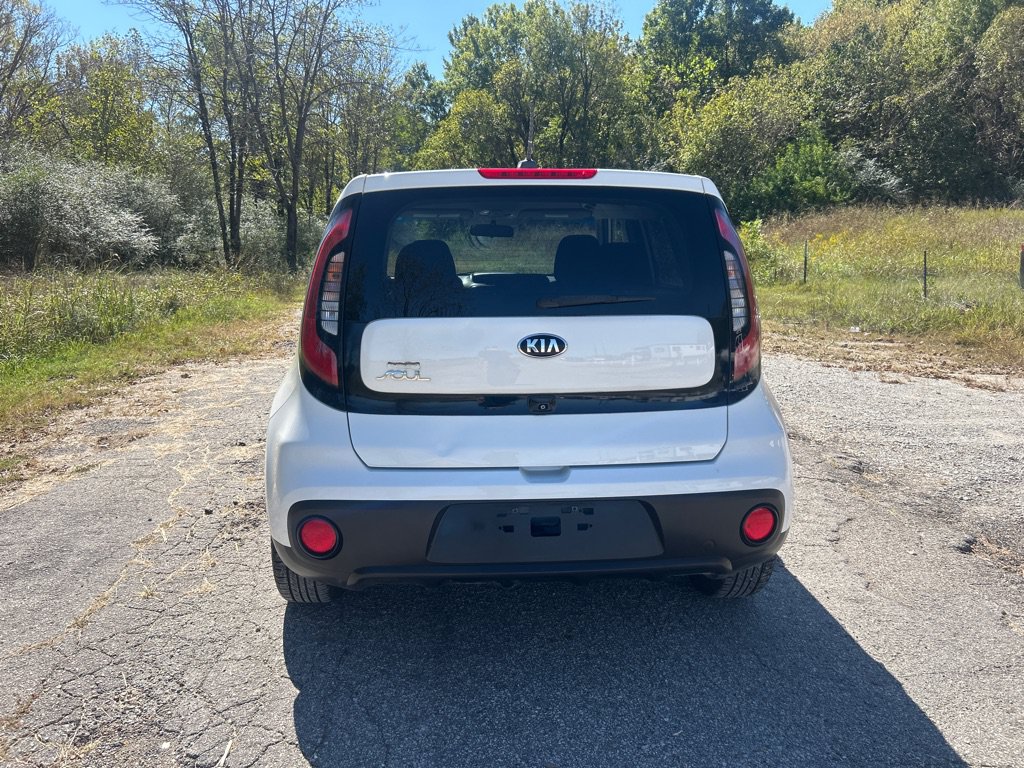 Used 2019 Kia Soul FWD image 4