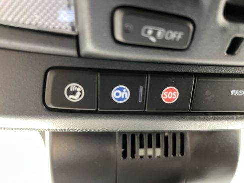 Certified 2025 GMC Sierra 2500 AT4 AWD/4WD image 32