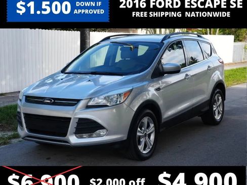 Used 2016 Ford Escape SE w/ SE Leather Comfort Package FWD image 1