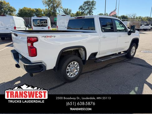 Used 2024 Chevrolet Silverado 3500 LT image 5