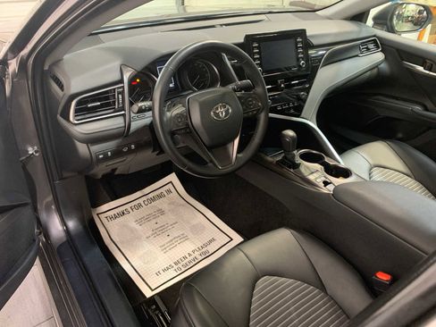 Used 2023 Toyota Camry SE FWD image 8
