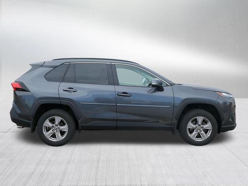 Used 2022 Toyota RAV4 XLE w/ Convenience Package AWD/4WD image 8