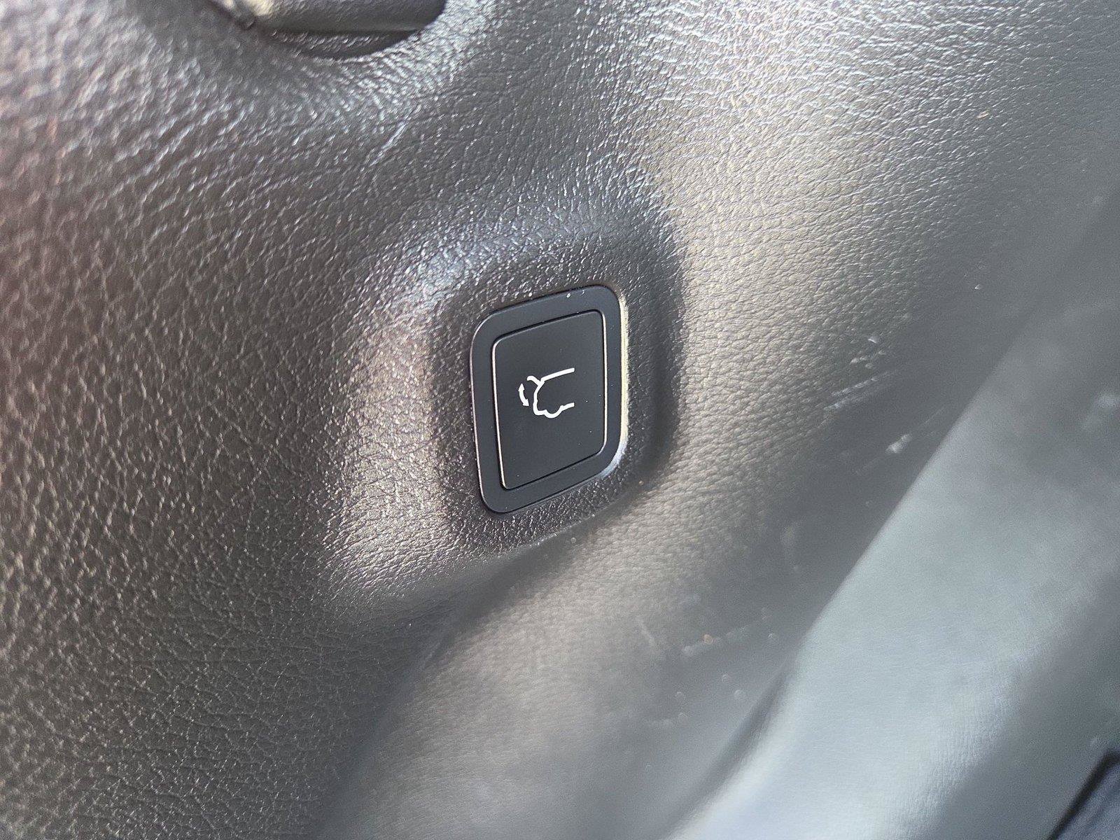 Used 2023 Jeep Compass Latitude AWD/4WD image 31