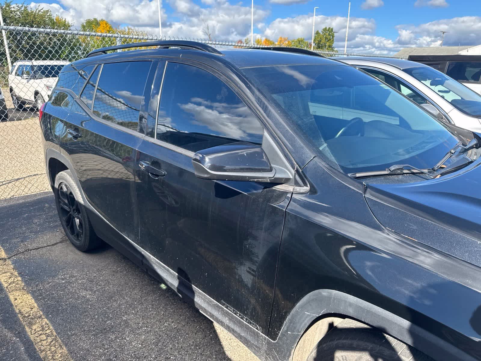 Used 2020 GMC Terrain SLE w/ Driver Convenience Package FWD image 2