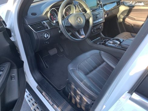 Used 2017 Mercedes-Benz GLS 450 4MATIC image 10