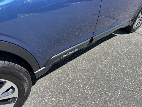 Used 2022 Subaru Outback Premium AWD/4WD image 37