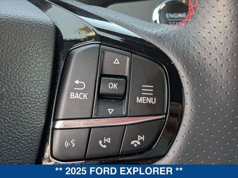 Used 2025 Ford Explorer ST-Line w/ Premium Package RWD image 15