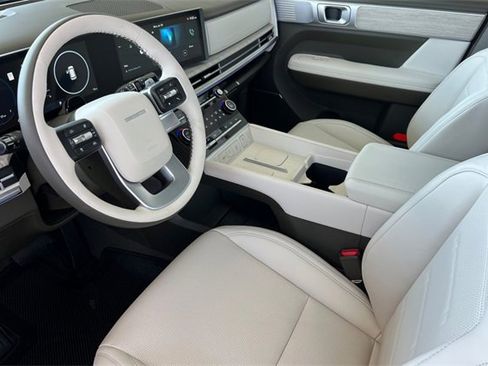 New 2025 Hyundai Santa Fe Calligraphy image 10