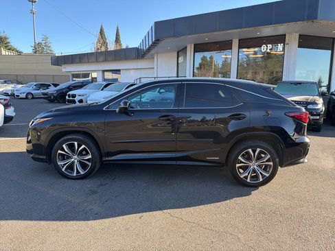 Used 2017 Lexus RX 450h Base AWD 4dr SUV image 2