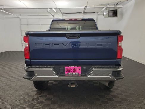 Used 2020 Chevrolet Silverado 2500 LTZ w/ LTZ Plus Package image 9