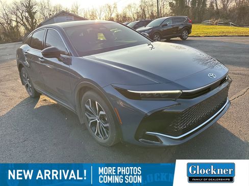 Used 2026 Toyota Crown Limited image 3